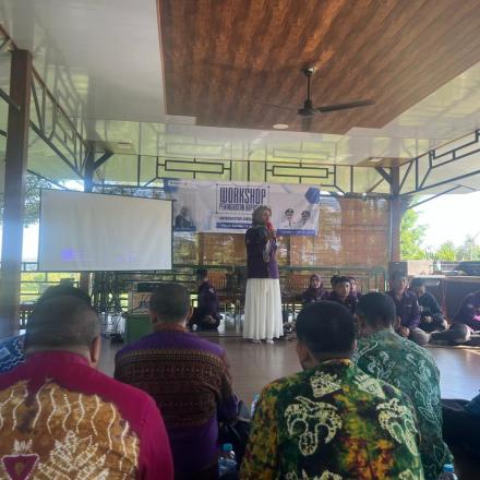 Operator SIAK Gunung Ulin Ikuti Workshop Peningkatan Kapasitas Operator Desa Se Kabupaten Banjar
